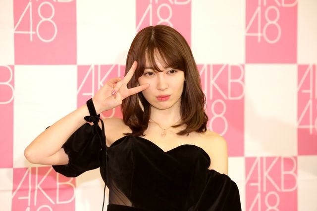 こじはるの笑顔がまぶしい……「小嶋陽菜卒業コンサート　こじまつり～前夜祭～」会見フォトギャラリー（2枚目）