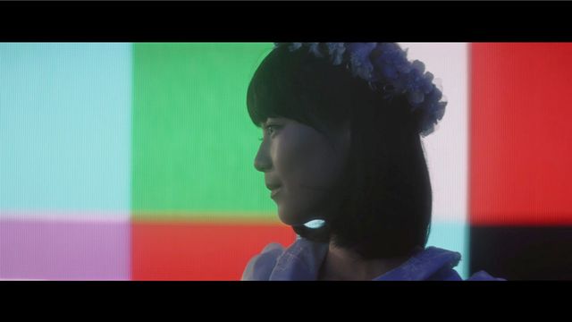 乃木坂・生田絵梨花が干物女に！新曲「何度目の青空か？」＆「私、起きる。」フォトギャラリー：フォトギャラリー