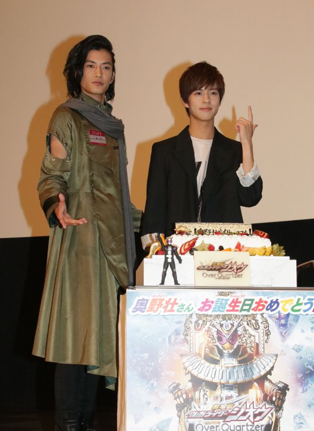 渡邊圭祐、奥野壮の誕生日をケーキでお祝い「大人になってきた」（7枚目）