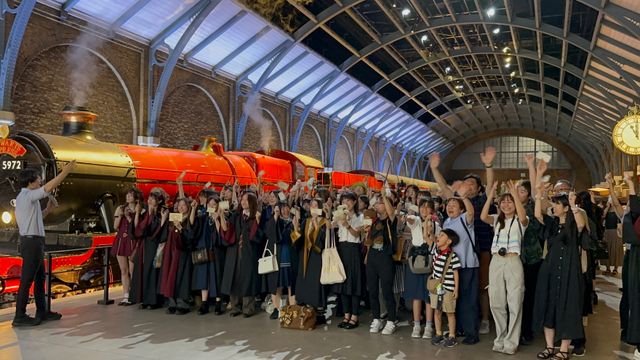 「バック・トゥ・ホグワーツ」イベント＆9と3/4番線にある「レイルウェイショップ」の様子（9枚目）