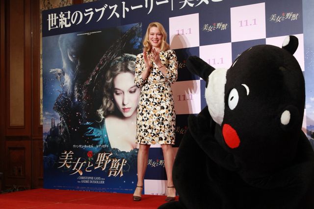 美女からのキスにくまモン、メロメロ！『美女と野獣』来日記者会見フォトギャラリー（13枚目）
