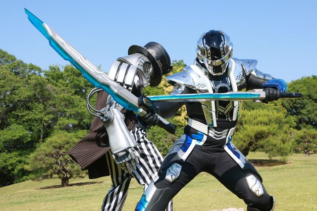 怜慈、デス・ギャバンと一騎打ち！「超宇宙刑事ギャバン インフィニティ」最終話場面写真（4枚目）
