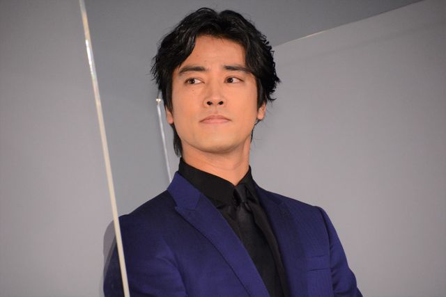 二宮和也、スーツで登壇！『ラーゲリより愛を込めて』初日舞台あいさつ（6枚目）