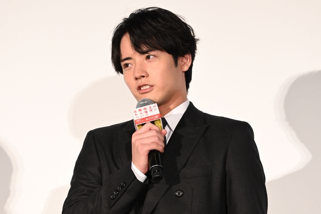 菅野美穂＆赤楚衛二W主演『近畿地方のある場所について』初日舞台あいさつ（4枚目）