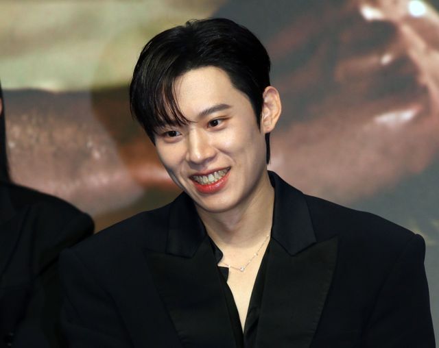 「地獄が呼んでいる」シーズン2 制作発表会の様子（2枚目）