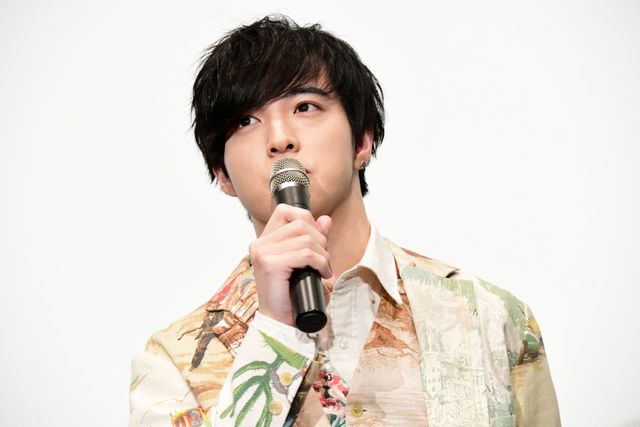 門脇麦＆成田凌ら皆でセルフィー！『チワワちゃん』公開記念舞台あいさつ（16枚目）