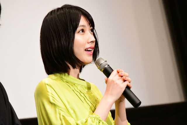 門脇麦＆成田凌ら皆でセルフィー！『チワワちゃん』公開記念舞台あいさつ（18枚目）