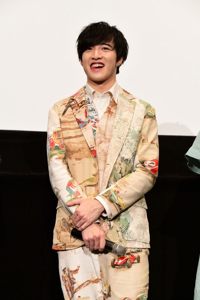 門脇麦＆成田凌ら皆でセルフィー！『チワワちゃん』公開記念舞台あいさつ（54枚目）