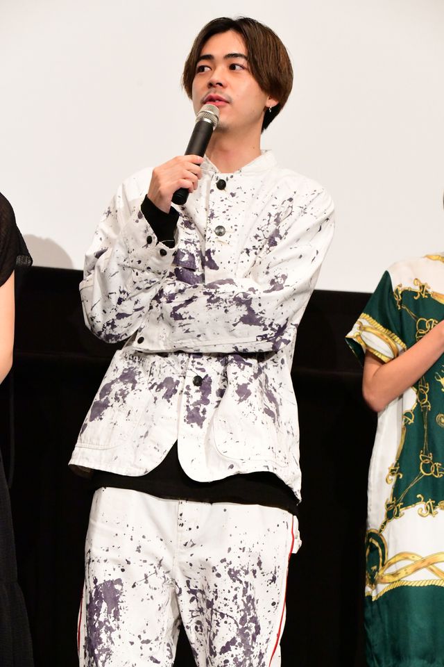 門脇麦＆成田凌ら皆でセルフィー！『チワワちゃん』公開記念舞台あいさつ（56枚目）