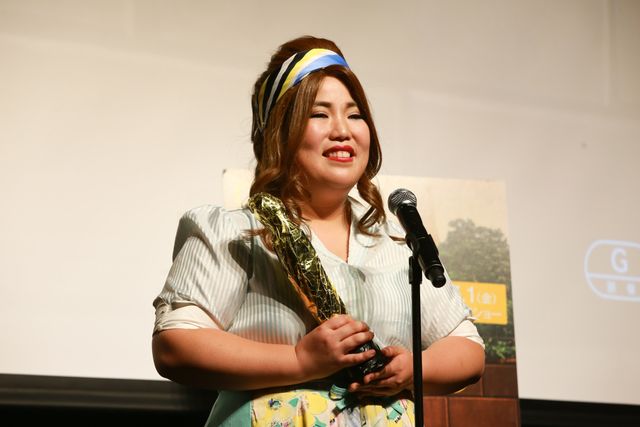 本人か!?平愛梨に激似のざわちん（6枚目）