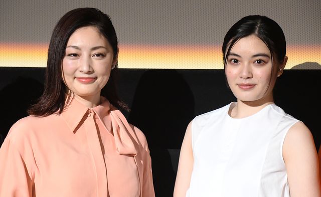 注目女優・吉田美月喜、常盤貴子とW主演映画『あつい胸さわぎ』公開記念舞台あいさつに登壇（2枚目）