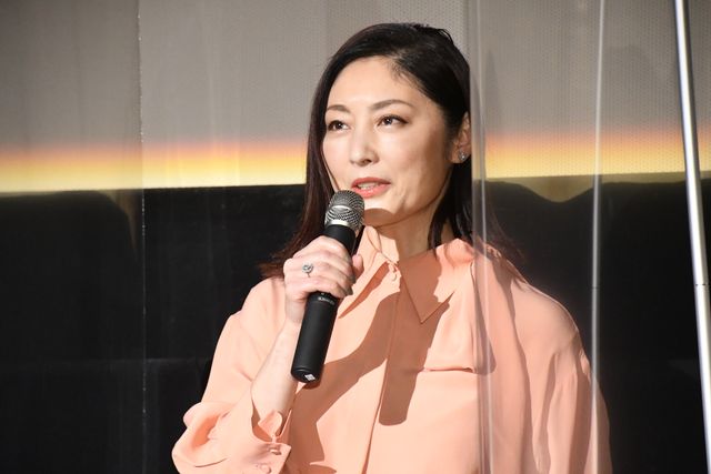 注目女優・吉田美月喜、常盤貴子とW主演映画『あつい胸さわぎ』公開記念舞台あいさつに登壇（9枚目）