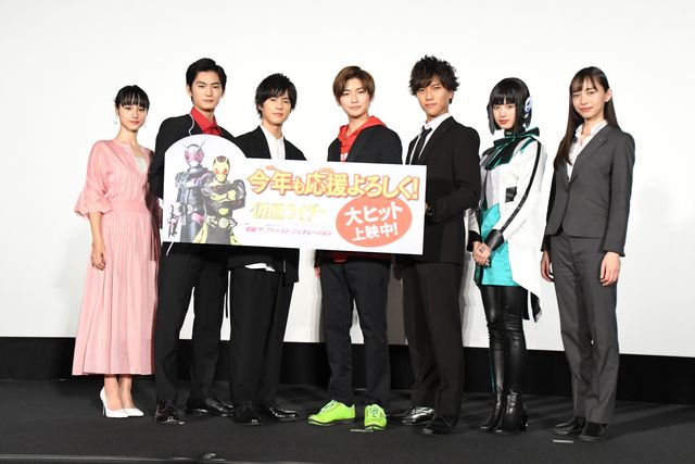 高橋文哉＆奥野壮ら書き初めで飛躍を誓う！『仮面ライダー　令和　ザ・ファースト・ジェネレーション』大ヒット御礼舞台あいさつ（40枚目）