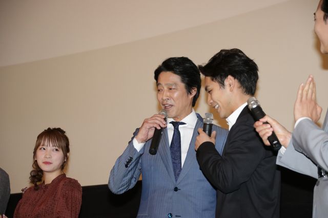 堤真一＆柳楽優弥『泣くな赤鬼』公開御礼舞台あいさつ（11枚目）
