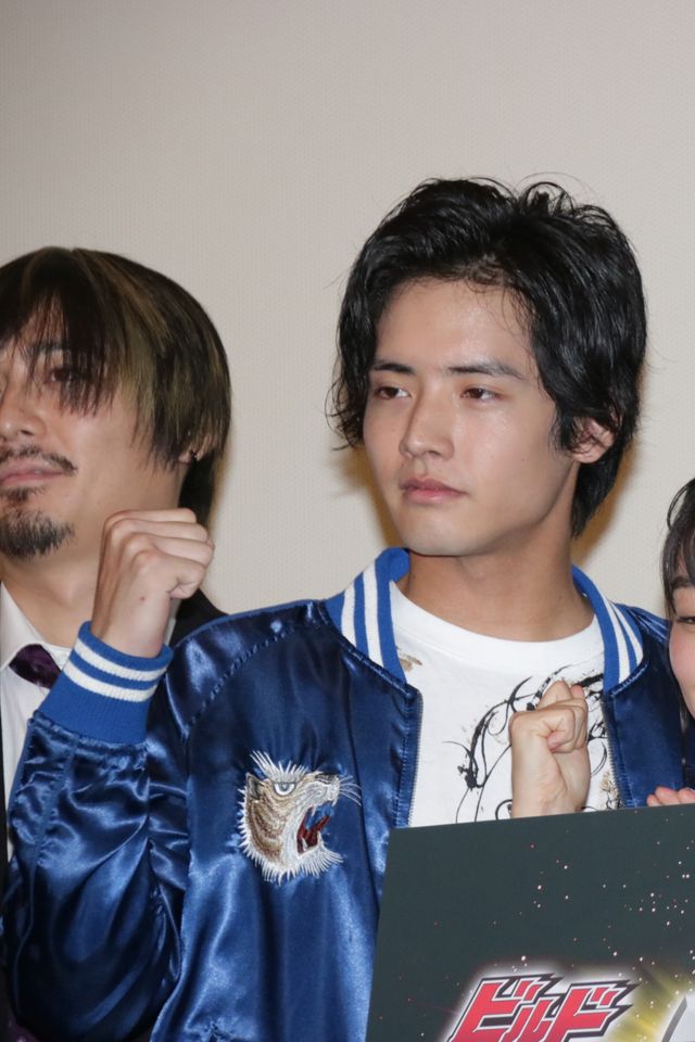 武田航平、高田夏帆の告白にニヤニヤ…『ビルド NEW WORLD 仮面ライダーグリス』完成披露舞台あいさつ（10枚目）