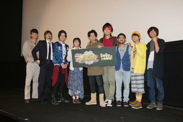 武田航平、高田夏帆の告白にニヤニヤ…『ビルド NEW WORLD 仮面ライダーグリス』完成披露舞台あいさつ（12枚目）