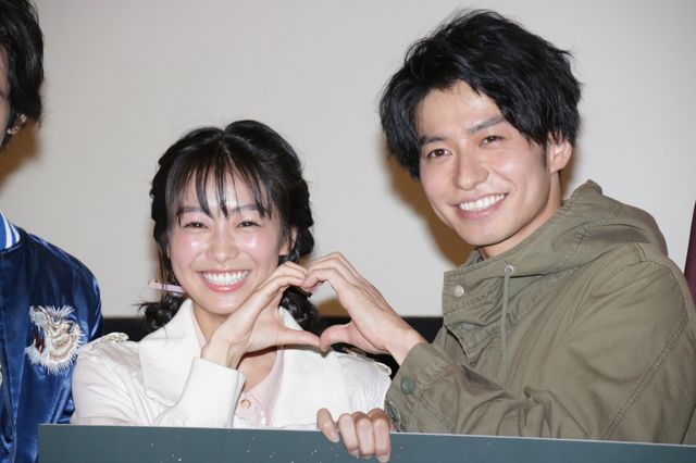 武田航平、高田夏帆の告白にニヤニヤ…『ビルド NEW WORLD 仮面ライダーグリス』完成披露舞台あいさつ（14枚目）