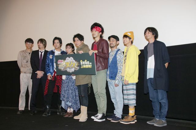 武田航平、高田夏帆の告白にニヤニヤ…『ビルド NEW WORLD 仮面ライダーグリス』完成披露舞台あいさつ（16枚目）