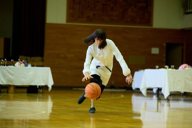 「家政夫のミタゾノ」中山美穂さん、Webライター役でゲスト登場　第1話場面写真（5枚目）