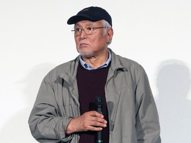 松田優作さんが鏡をのぞく貴重な写真も公開！フォトギャラリー（5枚目）