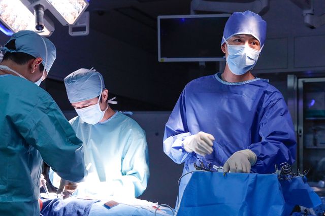 「ザ・トラベルナース」第1話場面写真（12枚目）