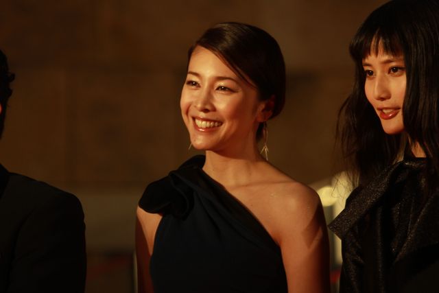 北川景子、肩出しドレスで松ケンとレッドカーペット！フォトギャラリー3（35枚目）