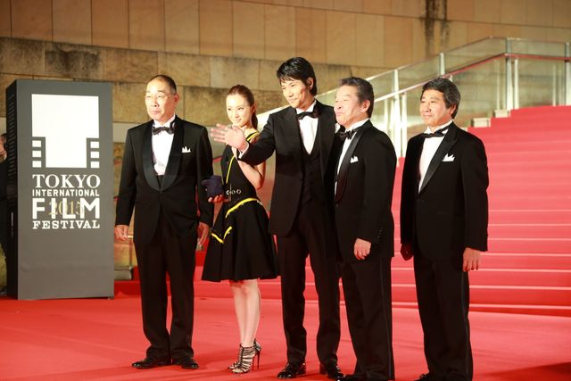 北川景子、肩出しドレスで松ケンとレッドカーペット！フォトギャラリー3（53枚目）