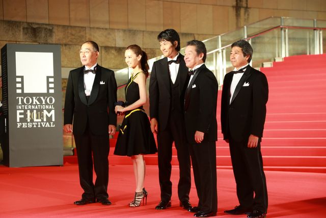 北川景子、肩出しドレスで松ケンとレッドカーペット！フォトギャラリー3（54枚目）