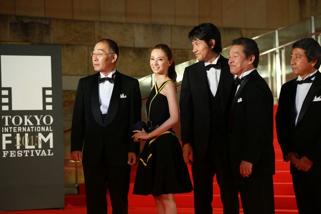 北川景子、肩出しドレスで松ケンとレッドカーペット！フォトギャラリー3（55枚目）