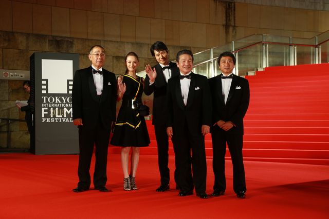 北川景子、肩出しドレスで松ケンとレッドカーペット！フォトギャラリー3（56枚目）