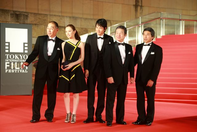 北川景子、肩出しドレスで松ケンとレッドカーペット！フォトギャラリー3（59枚目）