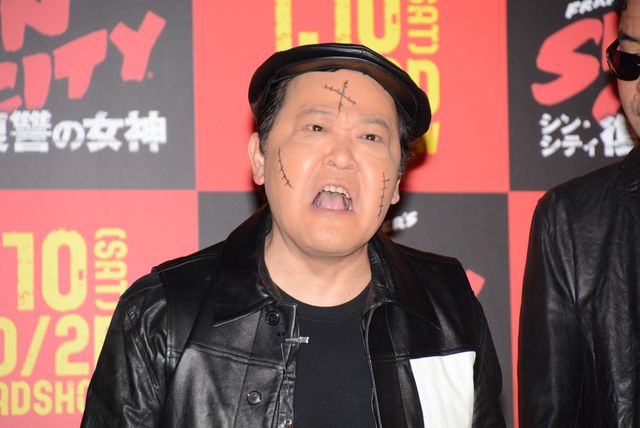 ダチョウ倶楽部、セクシー美女にデレデレ……フォトギャラリー（3枚目）