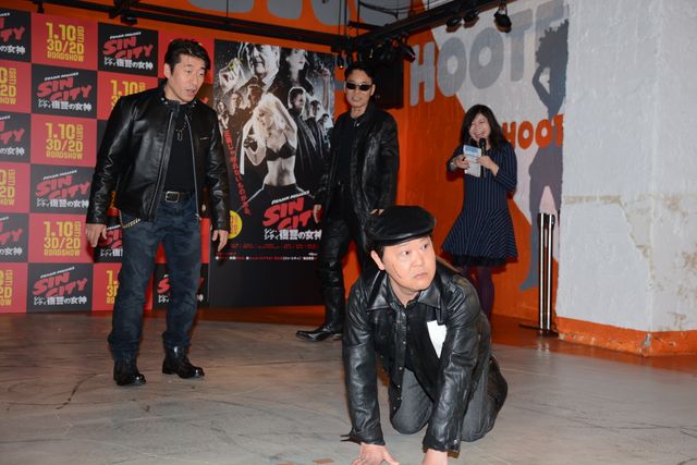 ダチョウ倶楽部、セクシー美女にデレデレ……フォトギャラリー（5枚目）