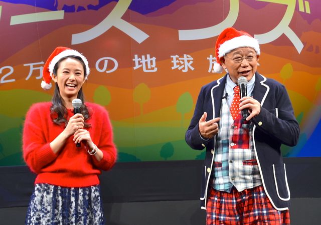 笑福亭鶴瓶、木村文乃からのバースデーケーキに大喜び！　家族に無視されてもこの笑顔！　画像ギャラリー（10枚目）