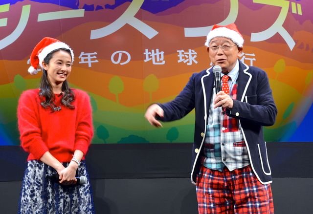 笑福亭鶴瓶、木村文乃からのバースデーケーキに大喜び！　家族に無視されてもこの笑顔！　画像ギャラリー（11枚目）