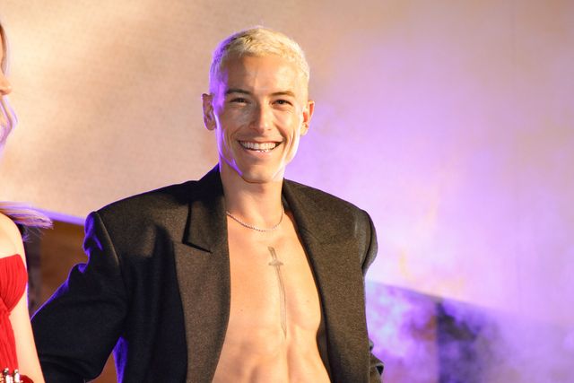 ナミ役エミリー・ラッド、真っ赤な大胆ドレスで魅了！「ONE PIECE」シーズン2来日ファンイベント（13枚目）