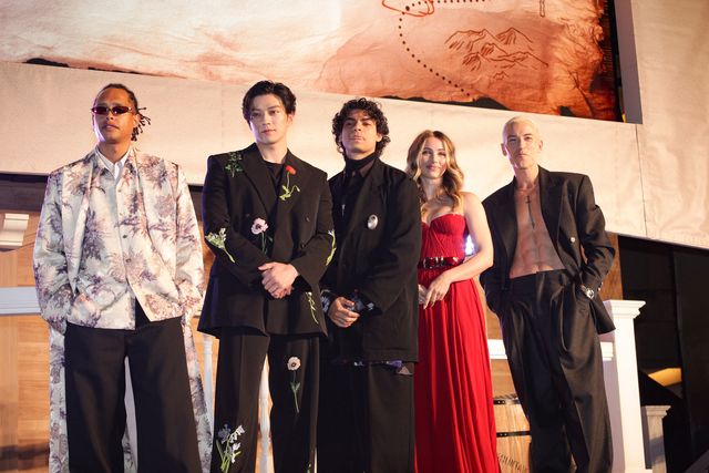 ナミ役エミリー・ラッド、真っ赤な大胆ドレスで魅了！「ONE PIECE」シーズン2来日ファンイベント（21枚目）