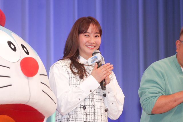 鈴鹿央士、のび太と筋トレ希望！藤本美貴、サンドウィッチマンと『映画ドラえもん　のび太の絵世界物語』完成披露（6枚目）