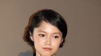 宮崎あおい エスニックなロングワンピース姿がかわいい 神様のカルテ2 大ヒット感謝イベント写真ギャラリー フォトギャラリー シネマトゥデイ