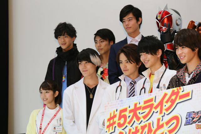 『仮面ライダー平成ジェネレーションズ Dr.パックマン対エグゼイド＆ゴーストwithレジェンドライダー』初日舞台あいさつフォトギャラリー（27枚目）
