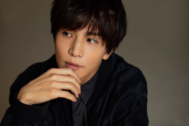 「金魚妻」岩田剛典インタビューカット集（2枚目）