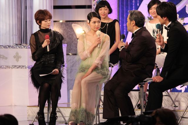 今年の授賞式ファッションの傾向は？華やかに女優陣が競演！【第38回日本アカデミー賞】フォトギャラリー（8枚目）