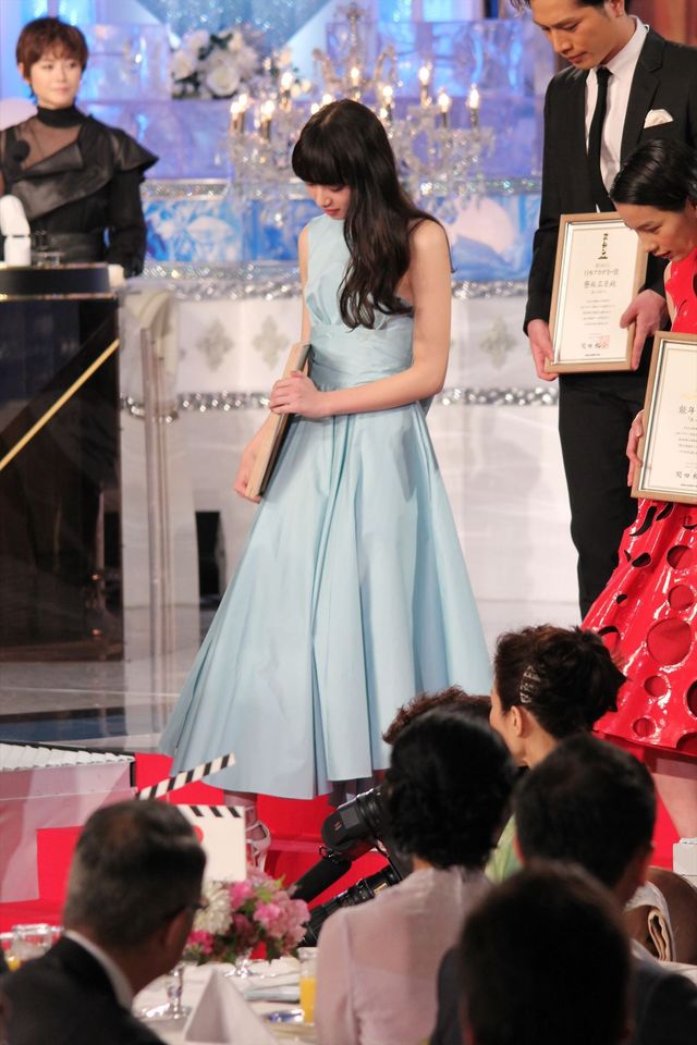 今年の授賞式ファッションの傾向は？華やかに女優陣が競演！【第38回日本アカデミー賞】フォトギャラリー（42枚目）