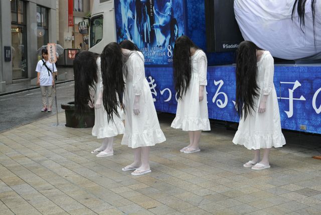 ゆるキャラ疑惑!?　の貞子、泣き出す赤ん坊の姿を見て最恐ヒロインに自信!?　画像ギャラリー（6枚目）