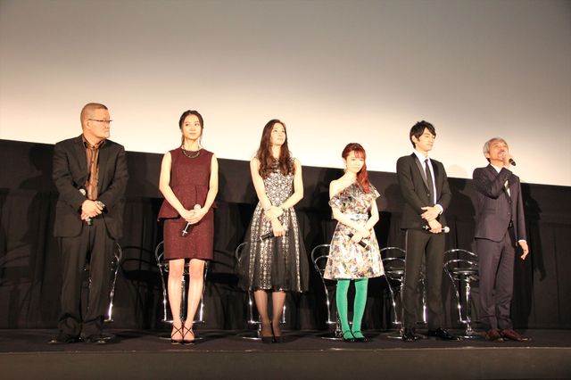 AKB48島崎遥香、体調不良でも気丈に…主演映画『劇場霊』初日舞台あいさつ【フォトギャラリー】（12枚目）