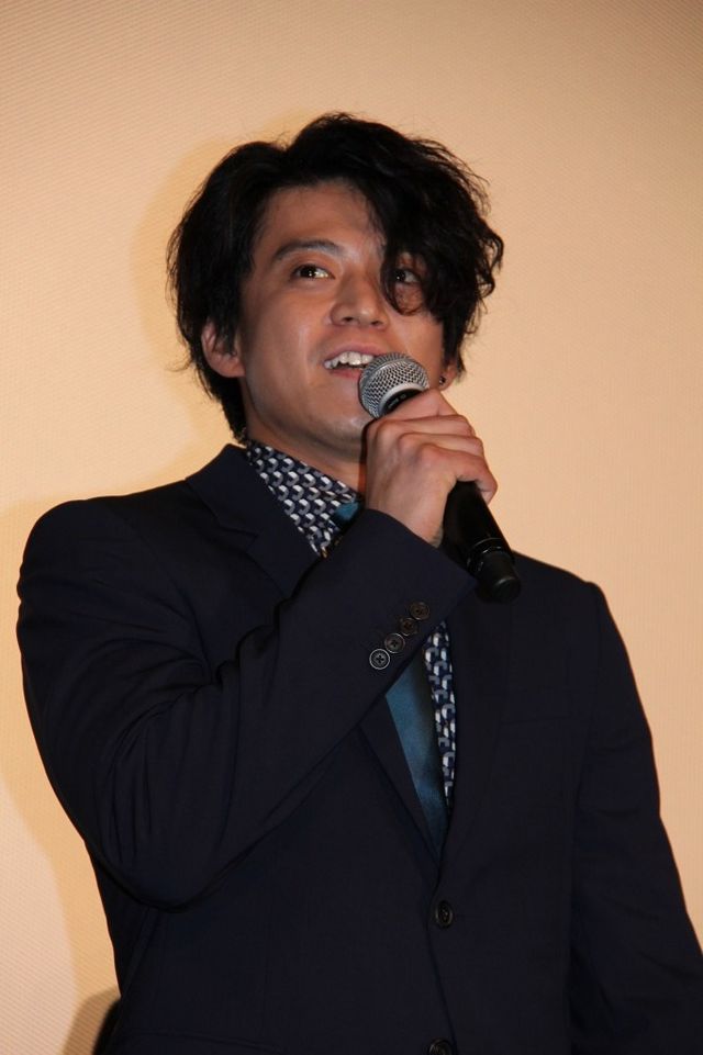 水谷豊、伊藤蘭の愛情こもったケーキをぱくり！フォトギャラリー（5枚目）