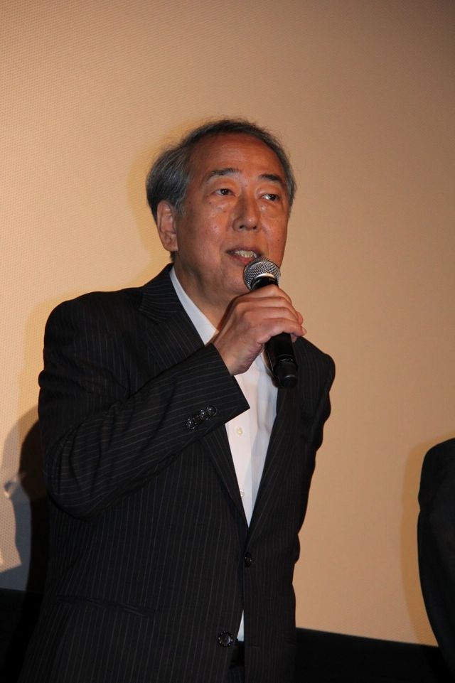 水谷豊、伊藤蘭の愛情こもったケーキをぱくり！フォトギャラリー（8枚目）