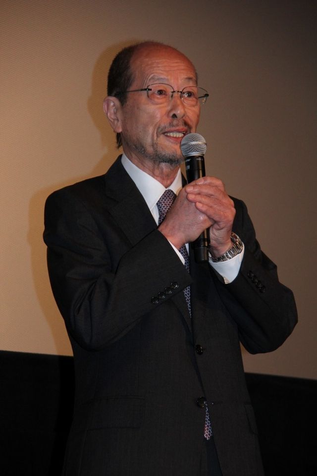 水谷豊、伊藤蘭の愛情こもったケーキをぱくり！フォトギャラリー（9枚目）