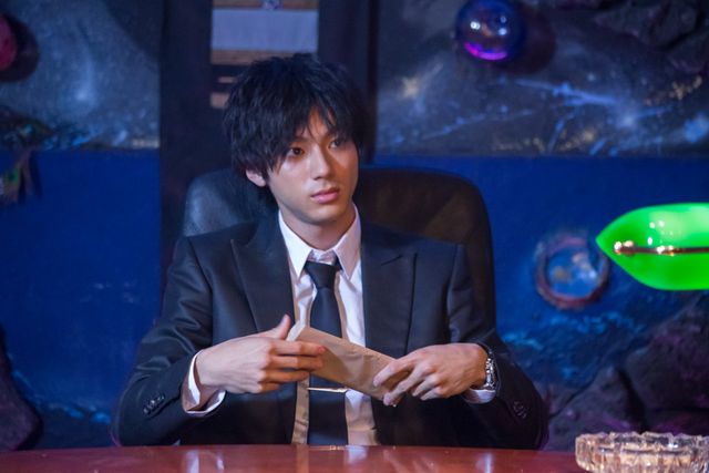 闇金ドッグス 4 山田裕貴サイン入り Amazon.co.jp: 闇金ドッグス4 [DVD] : 山田裕貴, 青木玄徳, 升毅