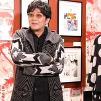 武井咲&大友啓史監督「25周年記念 るろうに剣心展」を観覧